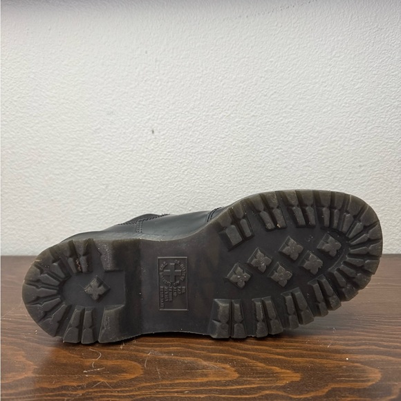 Doc Marten Platform Chelsea Boots - Picture 12 of 12